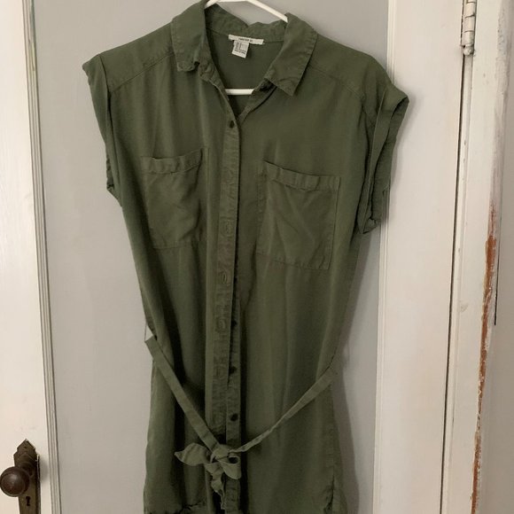 Green Shirt Dress - Picture 2 of 4
